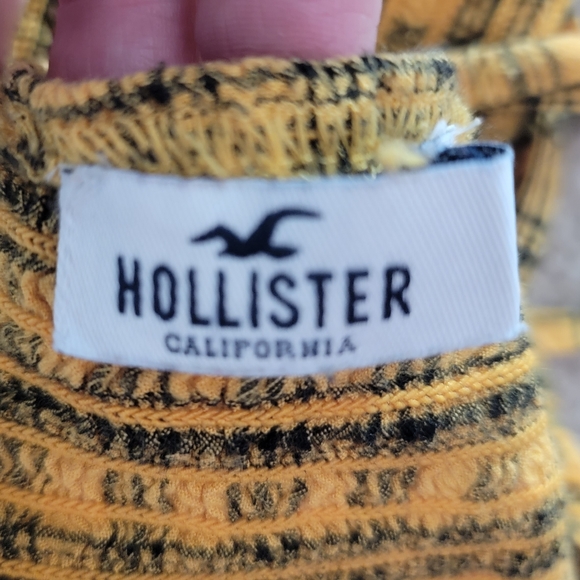 Hollister yellow and black tank in small - Picture 4 of 6